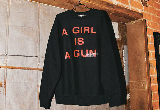 A Girl Is A Gun Capsul