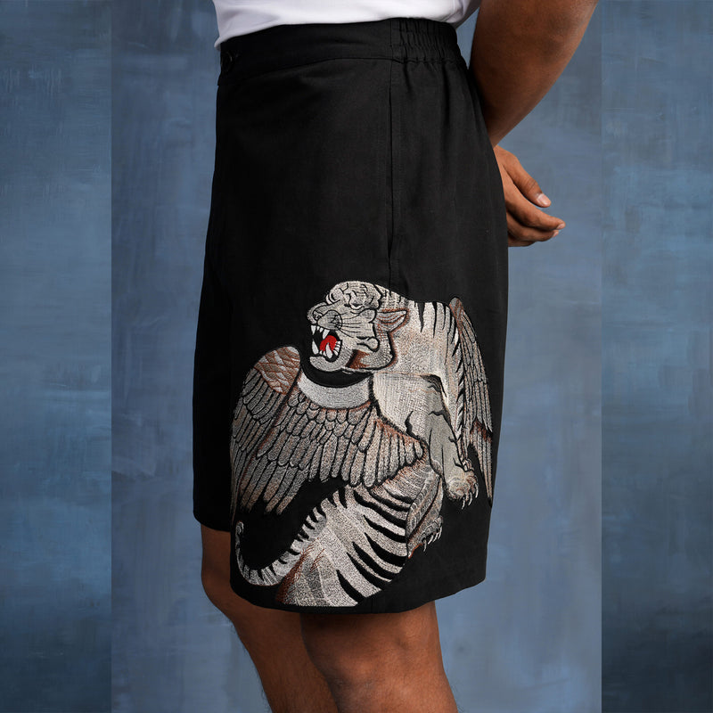 WINGED TIGER EMBROIDERED SHORTS (BLACK)