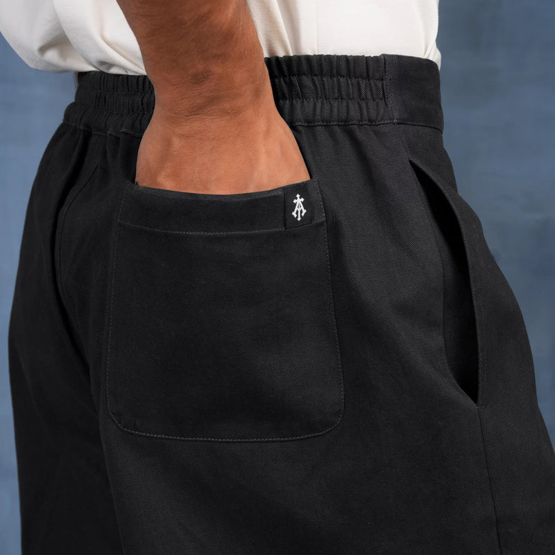 CONSTRUCTED TWILL SHORTS (BLACK)