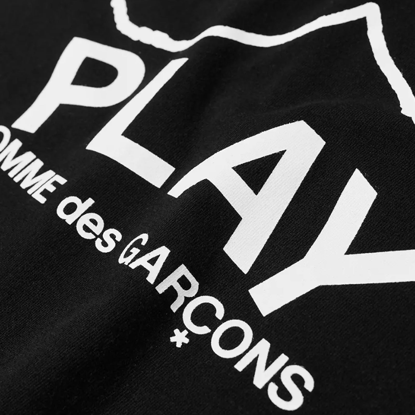 Comme des garcons play inverted text logo tee online